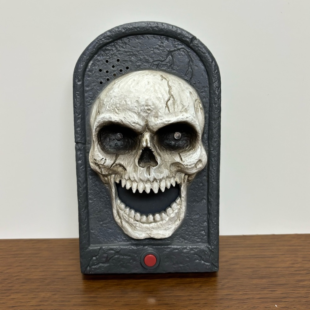 2010 Magic Power Halloween Skull & Snake Doorbell